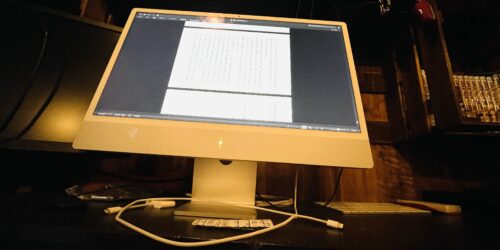 iMacが写っている写真