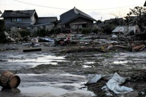 津波で流された家とその残骸
