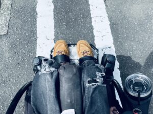 足の上から撮影した写真