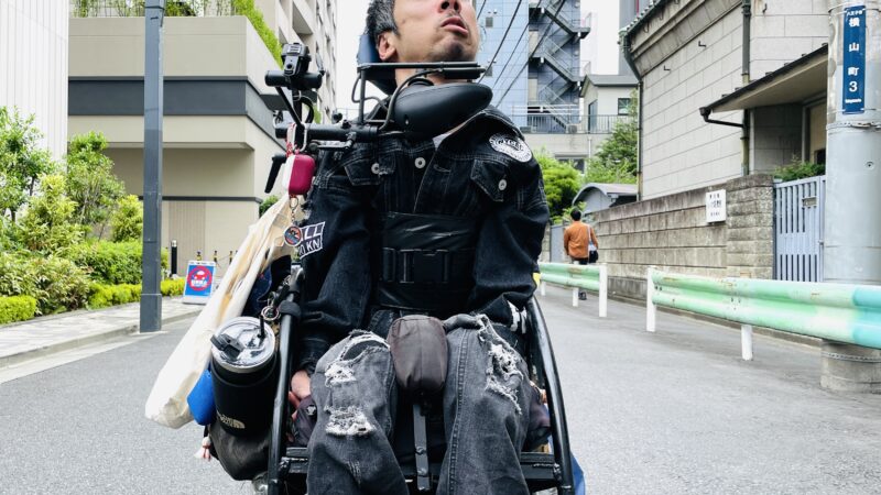 道の真ん中にいる僕