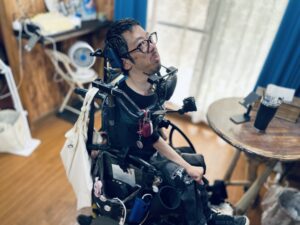 パソコンの前にいる僕