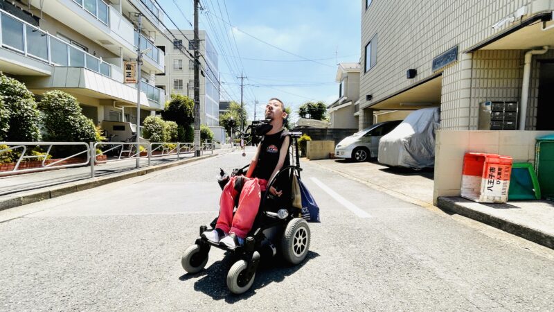 道の真ん中にいる僕