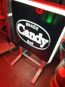 “スナックCandy”の看板が写っている写真