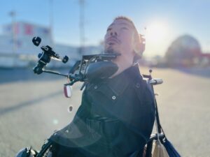 太陽を背にしている僕