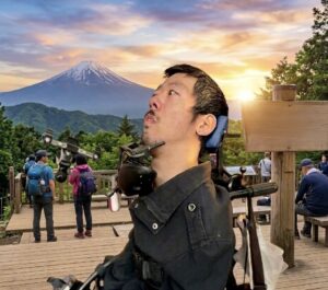 山にいる生成画像の僕