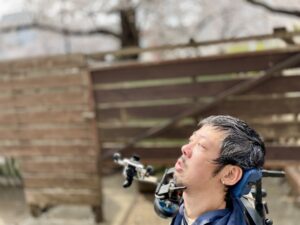 桜を見ている僕