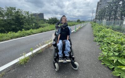 河川敷にいる僕