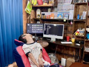 パソコンを見ている僕